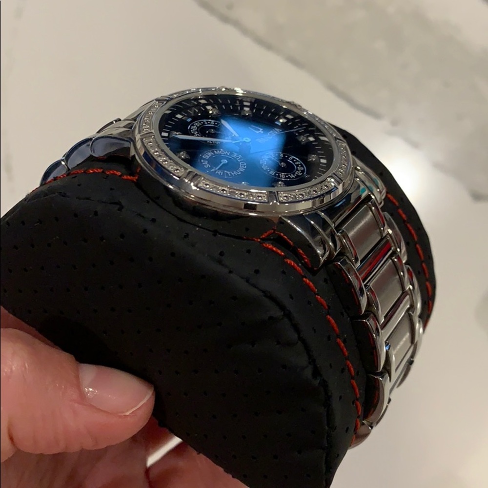 Bulova Diamond Black Men’s Watch - Picture 7 of 8